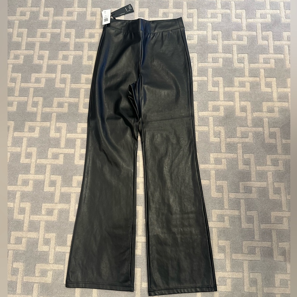 NEW WITH TAGS aritzia leather pants